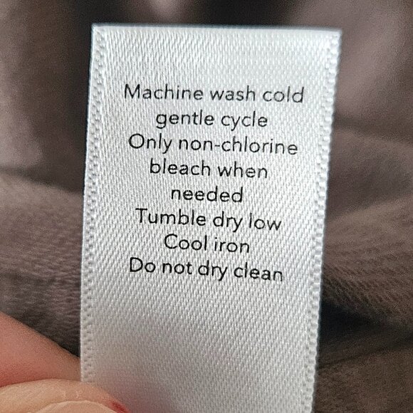 Athleta Camo Farallon Short - Size 10T - Picture 6 of 6